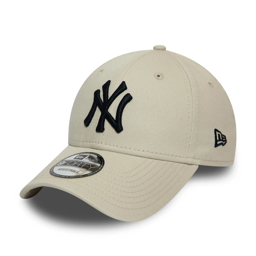 Cappellino 9FORTY Regolabile New York Yankees Essential Panna