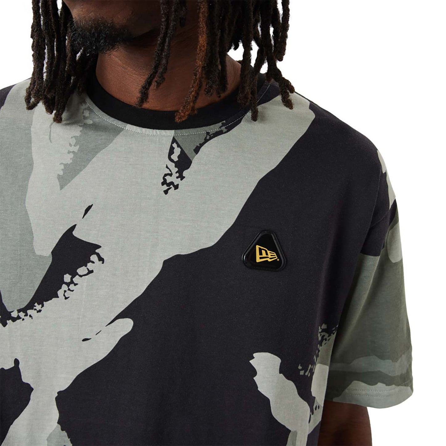 T-Shirt oversize New Era Graphic Camo Print Nera