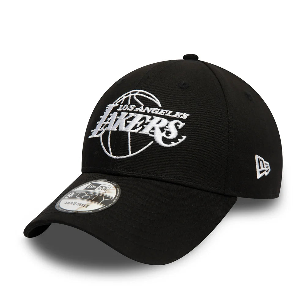 Cappellino 9FORTY Regolabile LA Lakers Essential Outline Nero