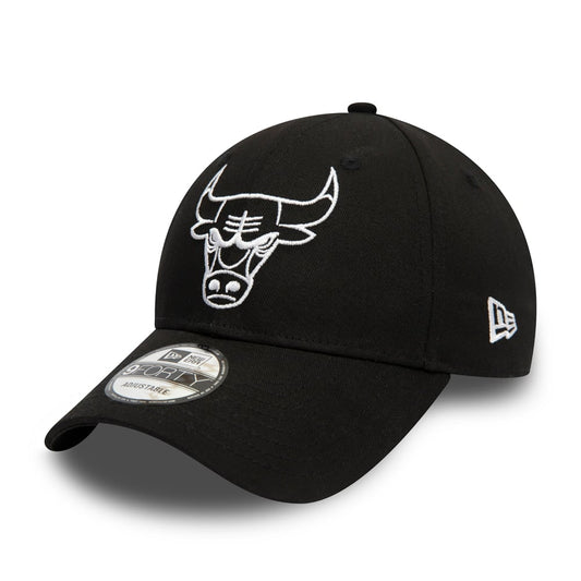 Cappellino 9FORTY Regolabile Chicago Bulls Essential Outline Nero