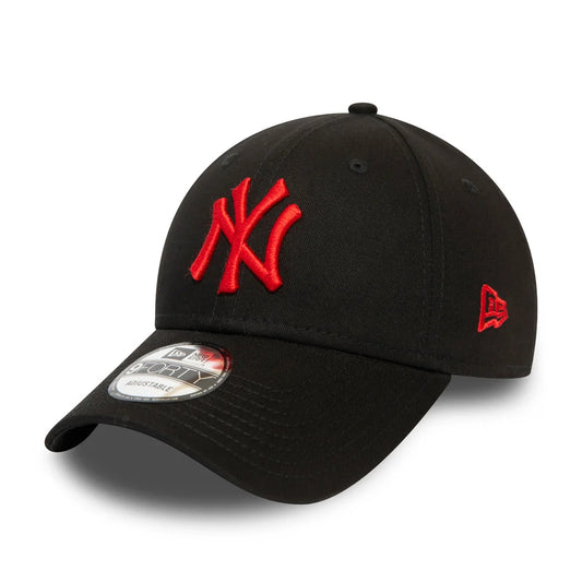 Cappellino 9FORTY Regolabile New York Yankees Essential Logo rosso