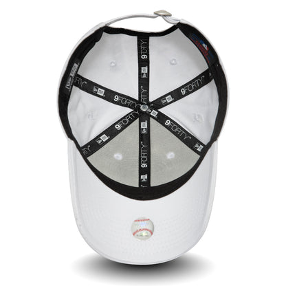 Cappellino 9FORTY Regolabile Essential New York Yankees donna bianco