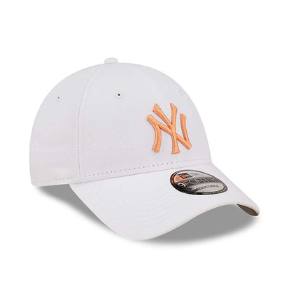 Cappellino 9FORTY Regolabile New York Yankees League Essential Bianc