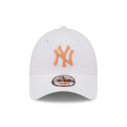 Cappellino 9FORTY Regolabile New York Yankees League Essential Bianc